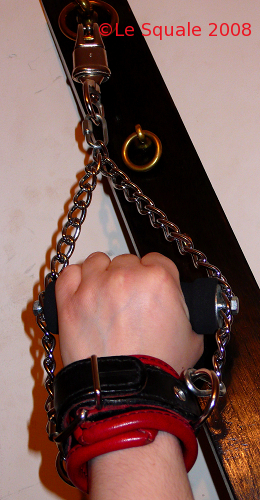 bracelets menottes bdsm handcuff